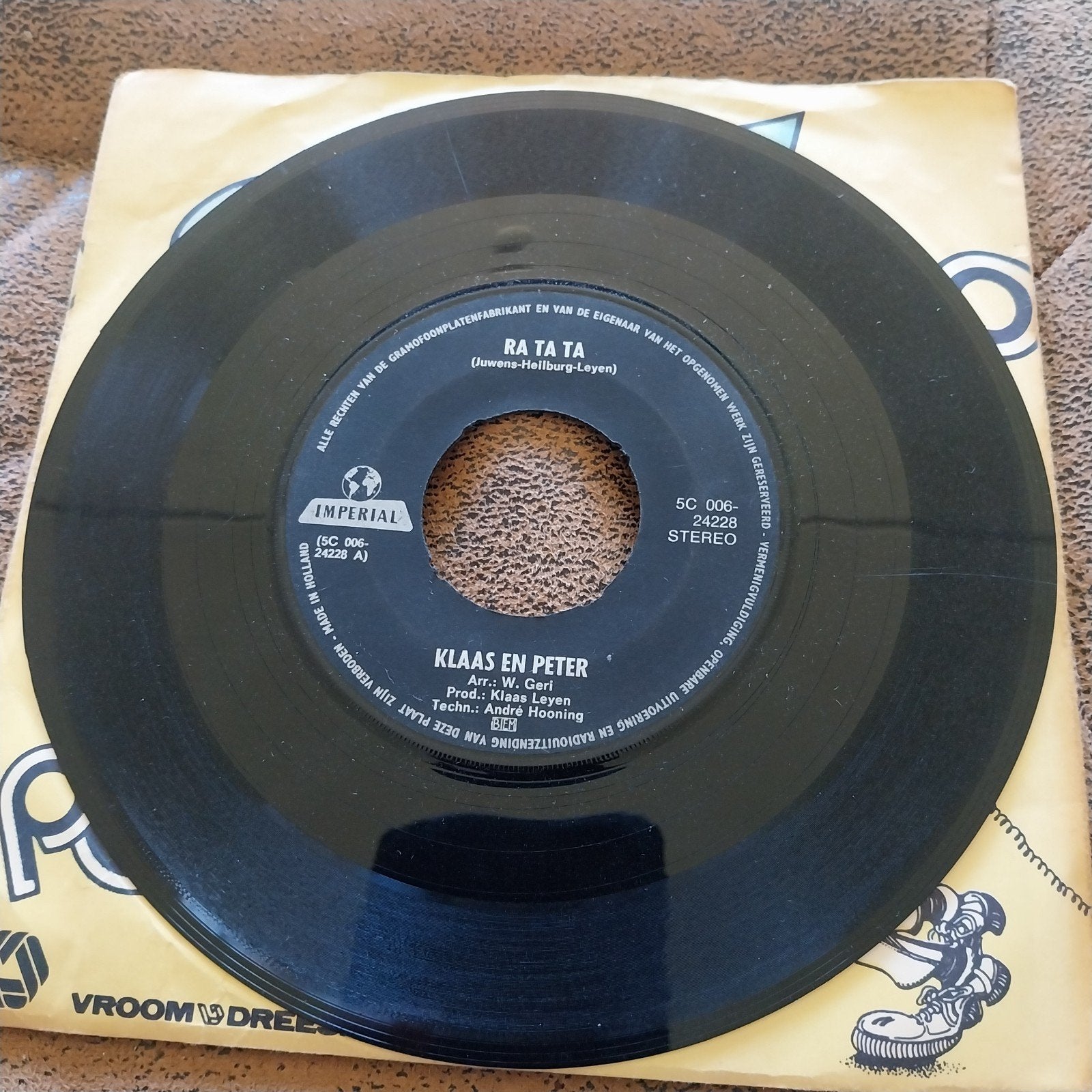 Klaas en Peter - Ra Ta Ta / Marie-Loe (Single), Ophalen of Verzenden, Gebruikt, Nederlandstalig