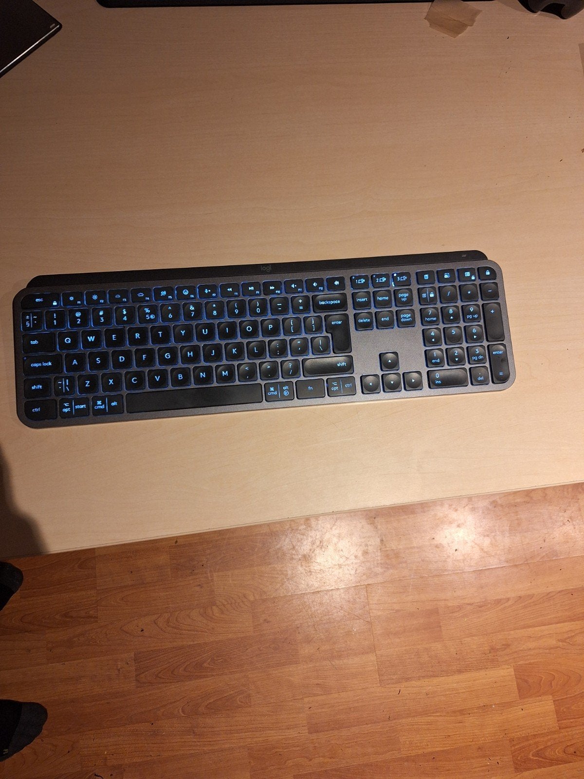 Logitech MX Keys toetsenbord, Ophalen, Logitech, Qwerty, Niet werkend