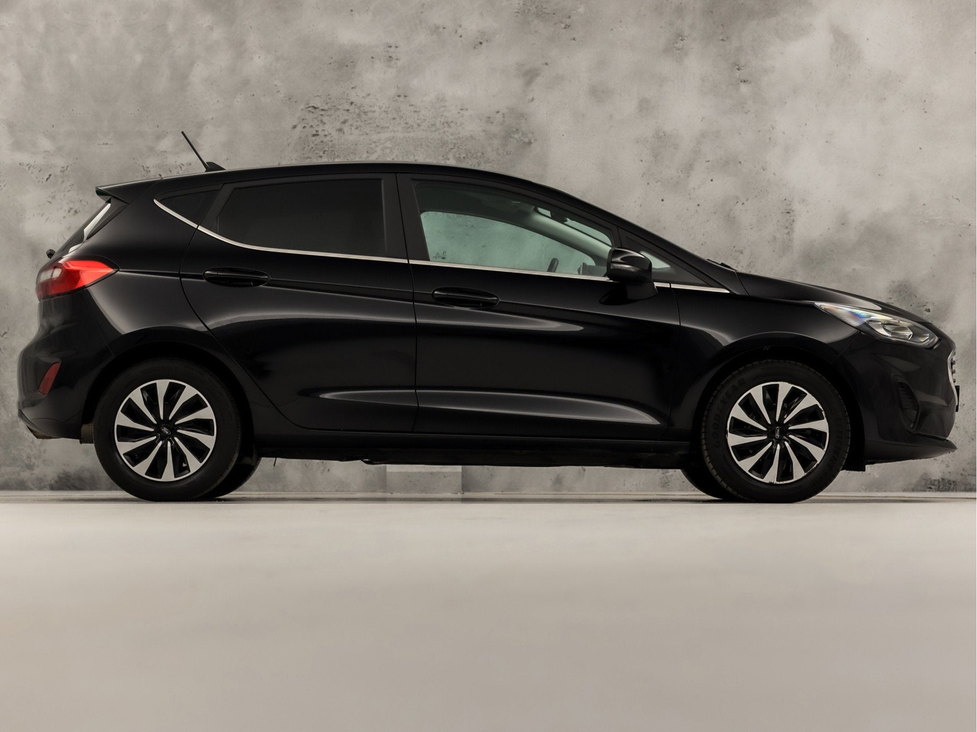 Foto 4 van Ford Fiesta 1.0 EcoBoost Hybrid Titanium Sport (APPLE CARPLA