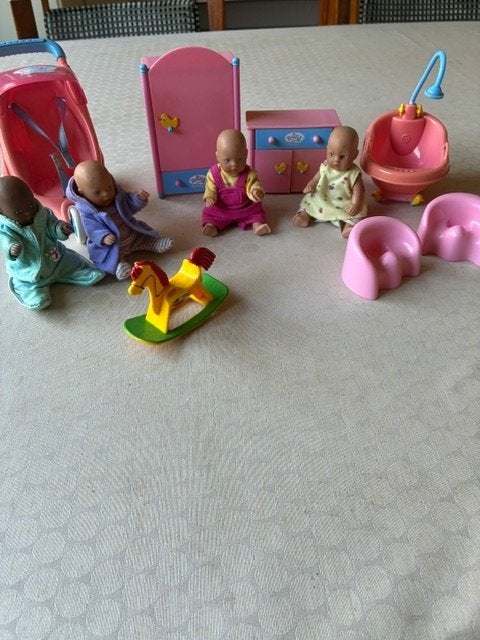 setje mini baby born popjes en meubels, Kinderen en Baby's, Speelgoed | Poppen, Ophalen of Verzenden, Zo goed als nieuw, Overige typen