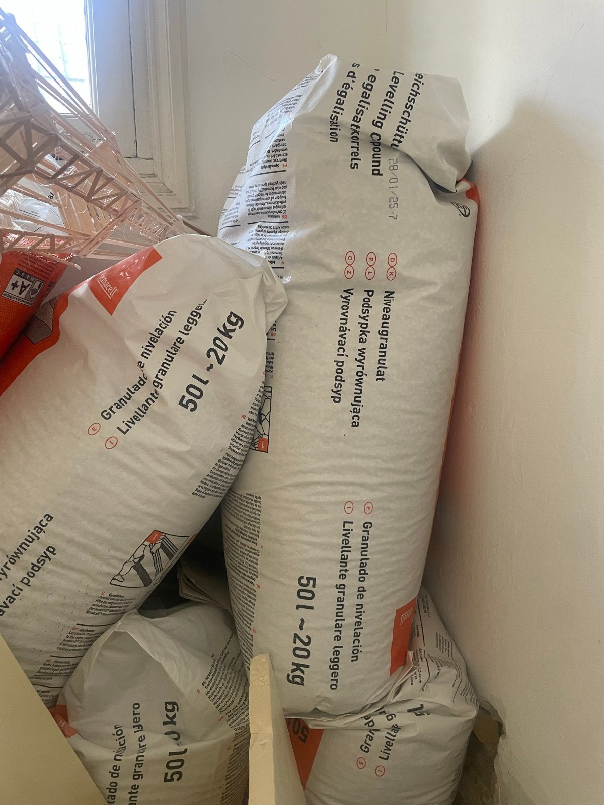 9 Zakken Fermacell egalisatiekorrels 50L - 20kg, Ophalen, Overige materialen, 30 cm of meer, Overige typen