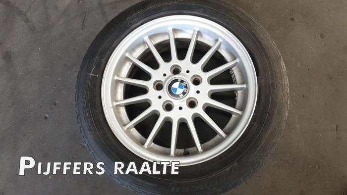 Velgen set + banden van een BMW 3-Serie, Gebruikt, -, -, -