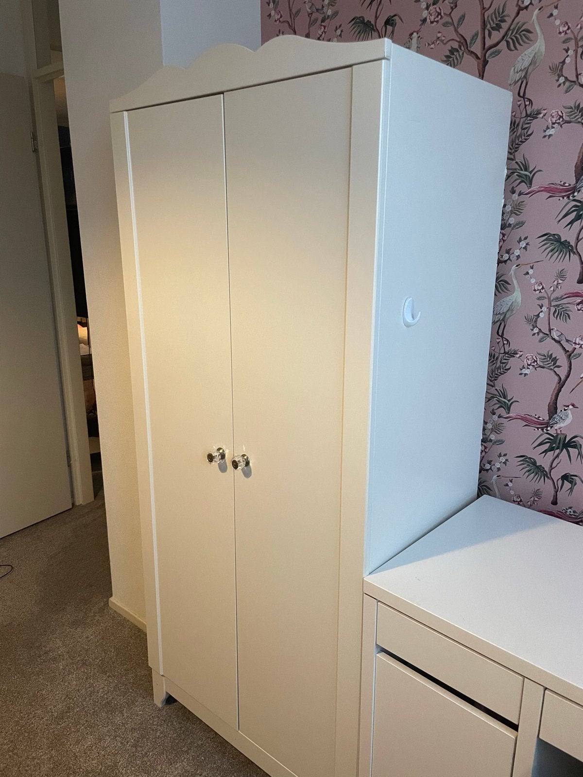 Witte kledingkast met planken en hangruimte, Huis en Inrichting, Ophalen, 50 tot 100 cm, Zo goed als nieuw, 150 tot 200 cm