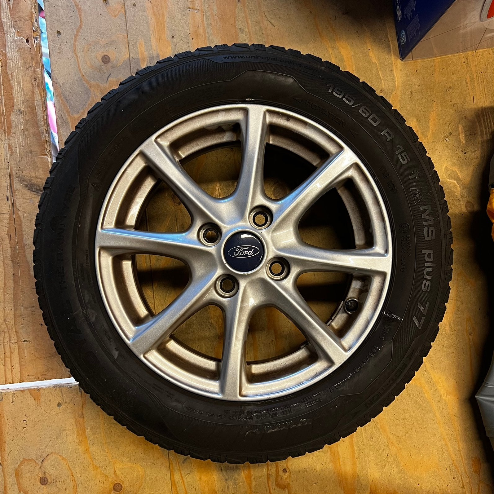 Auto Velgen voor Ford incl  winterbanden (195/60 R15), Ophalen