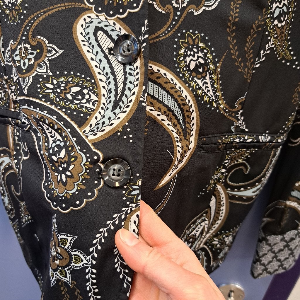 Tramontana travelstof blazer zwart + paisleyprint L nr 44860, Zwart, Ophalen of Verzenden, Zo goed als nieuw, Jasje