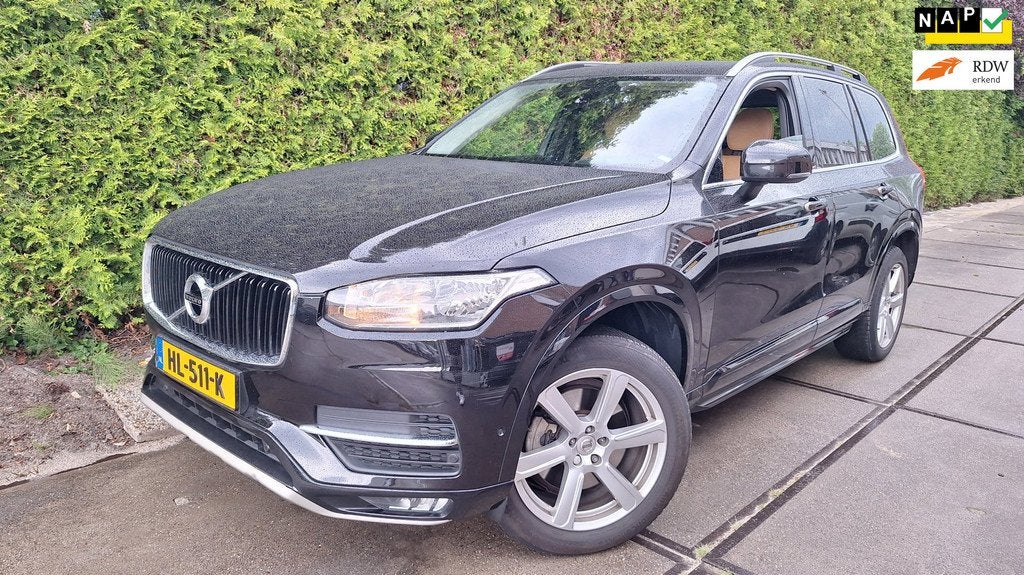 Volvo XC90 2.0 D4 Momentum, Auto's, Volvo, 1969 cc, 7 stoelen, Zwart, Bedrijf