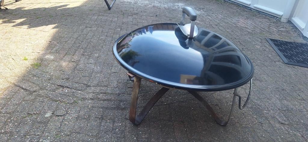 Weber fire place Zwarte vuurschaal met deksel, Verzenden, Gebruikt, Vuurkorf