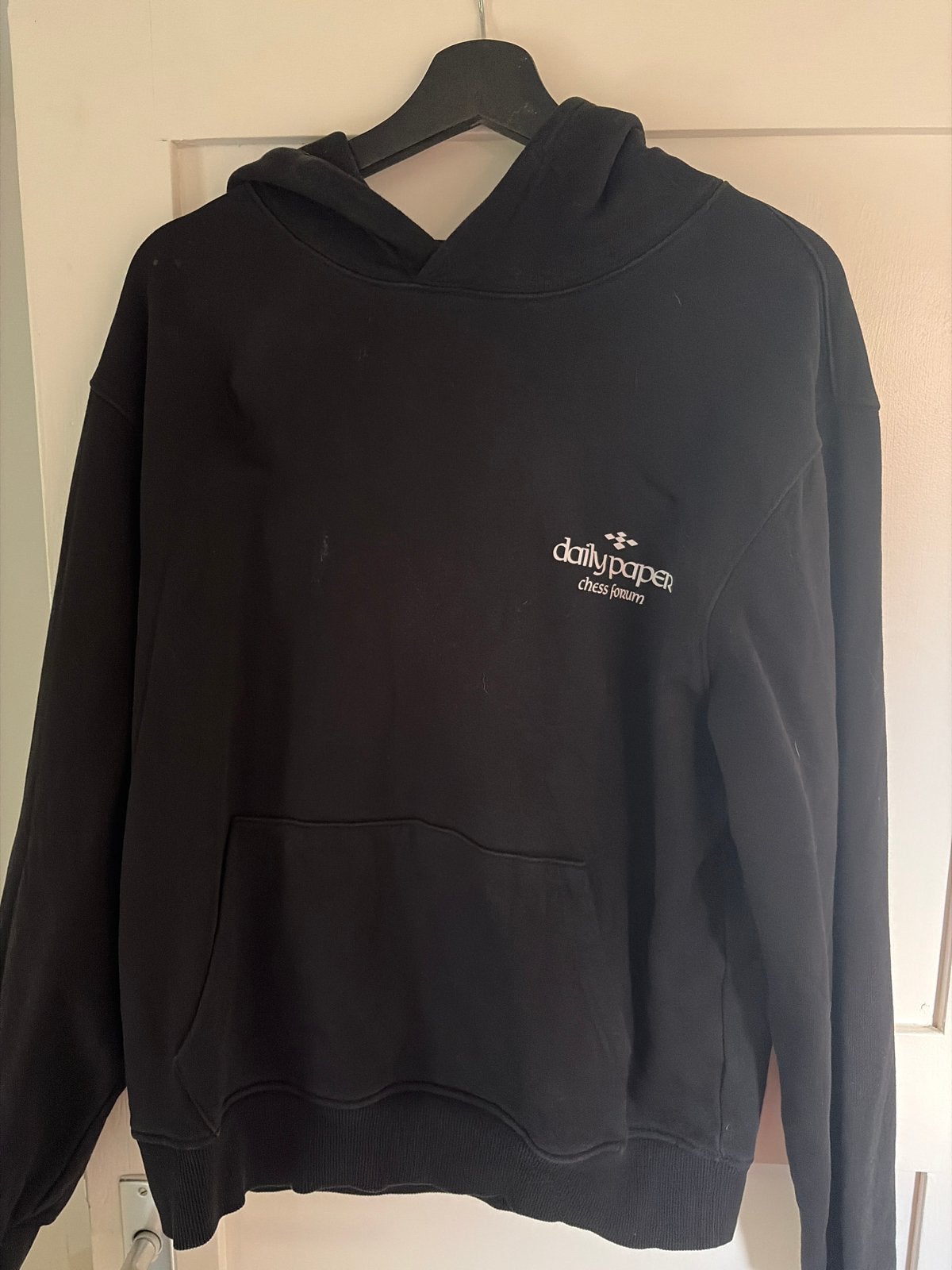 Daily Paper Chess Forum Hoodie Zwart, Kleding | Heren, Truien en Vesten, Ophalen of Verzenden, Gedragen, Overige maten, Zwart