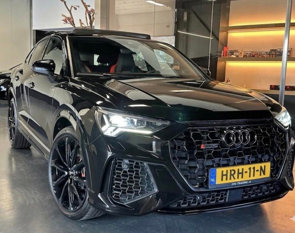 Audi RSQ3 Sportback 400PK 2020 / Pano / B&O / Quattro, Auto's, Audi, Automaat, Zwart, Vierwielaandrijving, Particulier