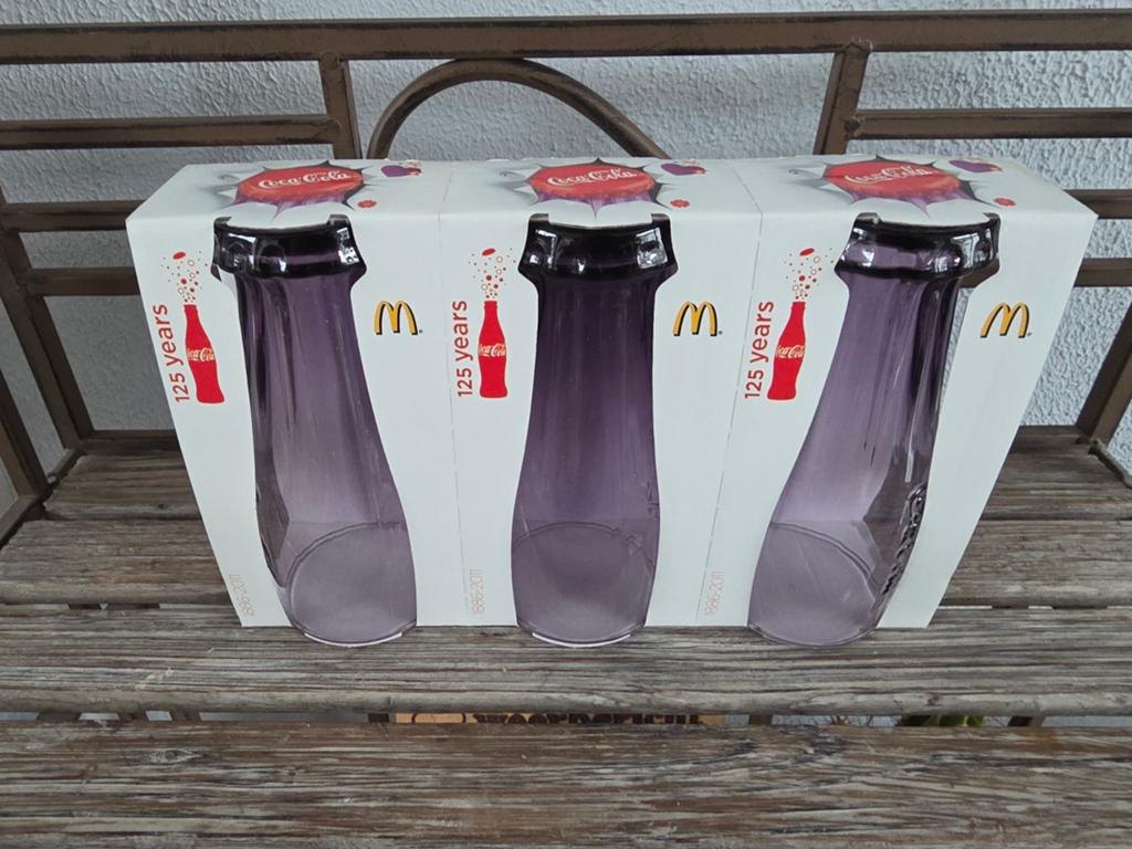 Coca-Cola glazen Mc donalds 2011 paars 3 stuks Nieuw, Verzamelen, Glas en Borrelglaasjes, Ophalen, Nieuw, Frisdrankglas