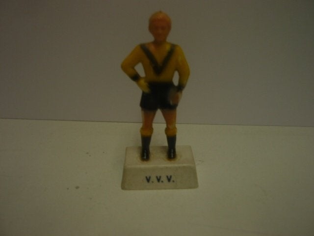 Voetbalpoppetje V.V.V. uit de jaren 60, Maat XS of kleiner, Ophalen of Verzenden, Gebruikt, Overige typen