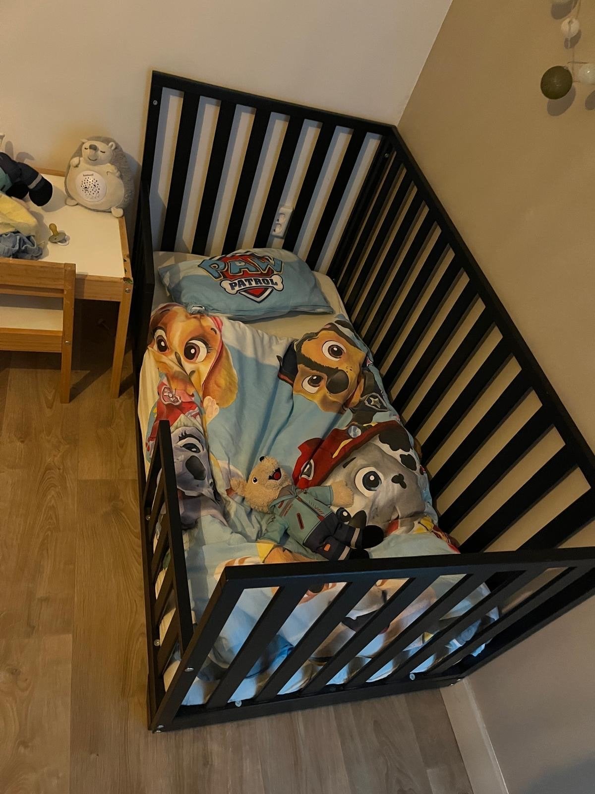 Meegroei ledikant 70x140 cm - Zwart, Kinderen en Baby's, Ophalen, Gebruikt, Ledikant