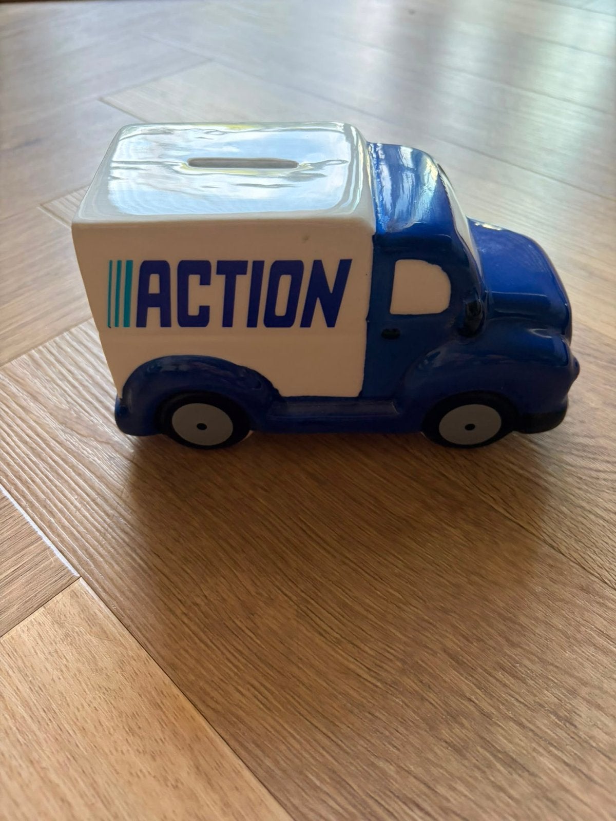 Action spaarpot vrachtwagen, Verzamelen, Ophalen of Verzenden, Nieuw, Steen, Aardewerk of Keramiek, Vervoermiddel