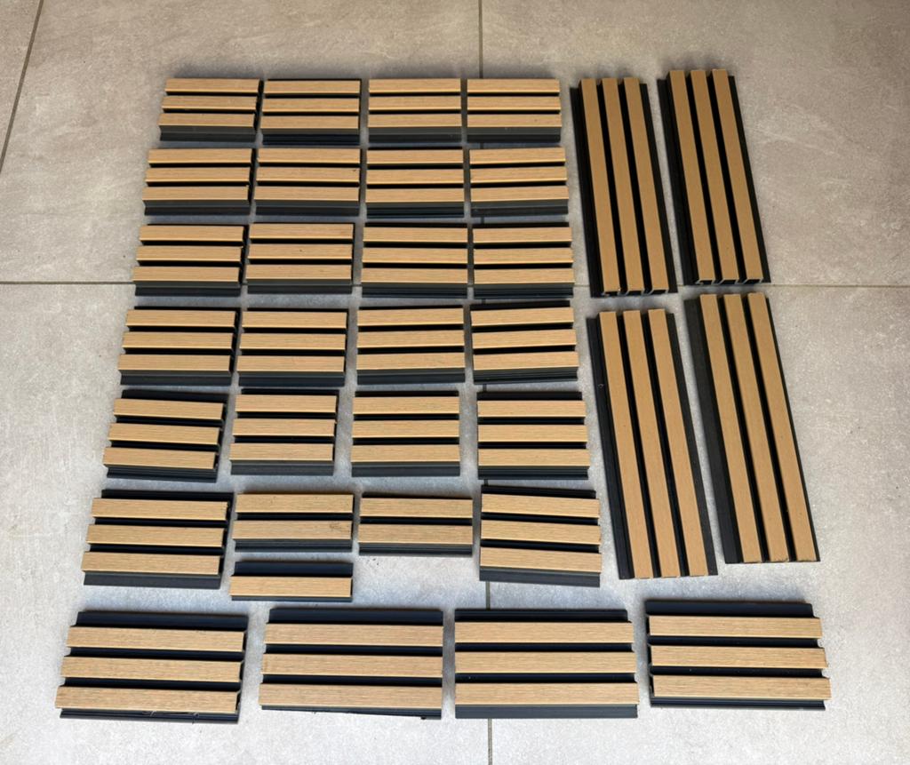 Restanten composiet eiken look gevelbekleding., Doe-het-zelf en Verbouw, Platen en Panelen, Ophalen of Verzenden, Gebruikt, Overige materialen