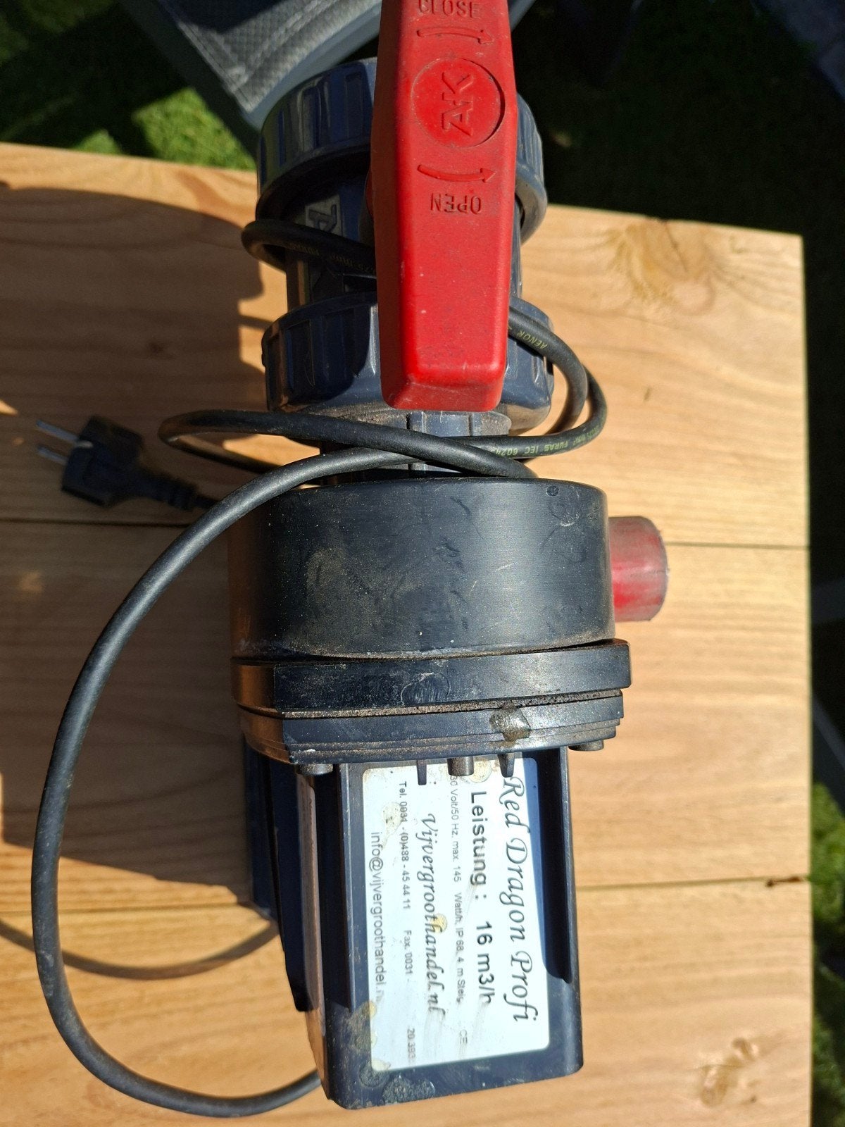 Red Dragon 16 kub vijverpomp - Krachtige en efficiënte pomp, Ophalen of Verzenden, Gebruikt, Vijverpomp