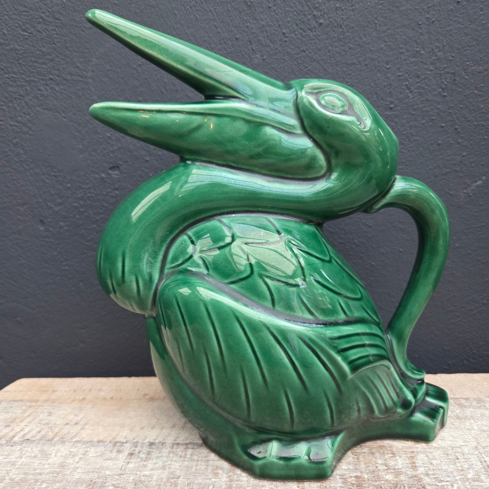 Art Deco pelikaan waterkan - groen majolica aardewerk, Antiek en Kunst, Antiek | Keramiek en Aardewerk, Ophalen of Verzenden