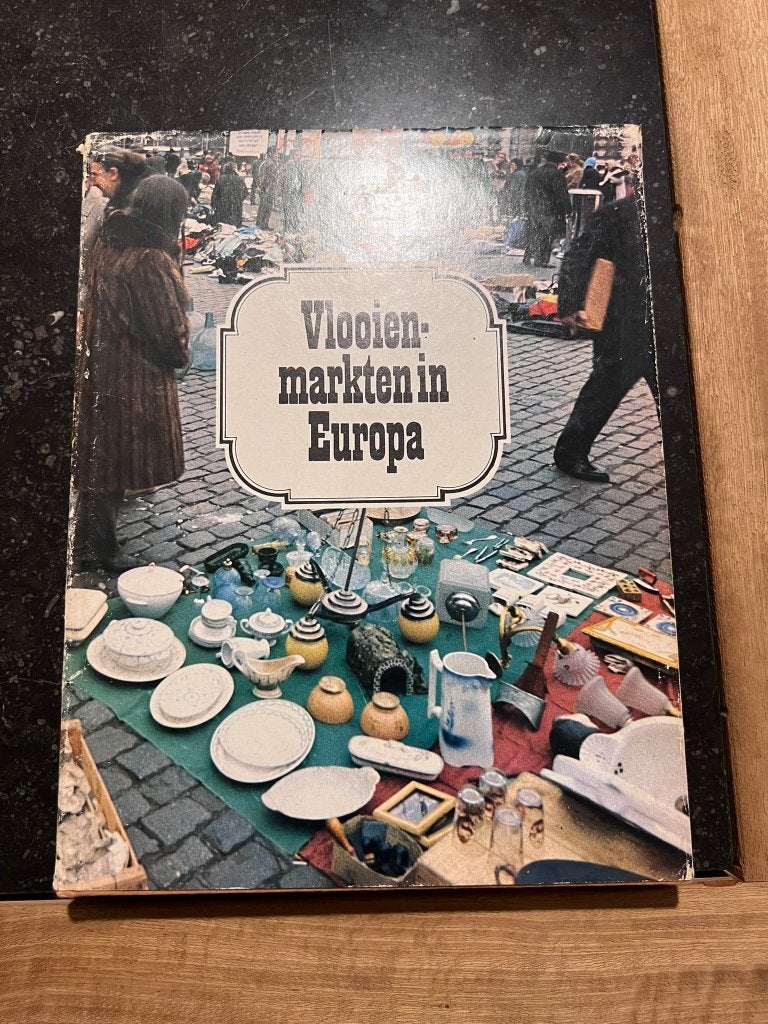 Vlooienmarkten in Europa - vintage boek, Gelezen, Europa, Ophalen of Verzenden, Overige onderwerpen