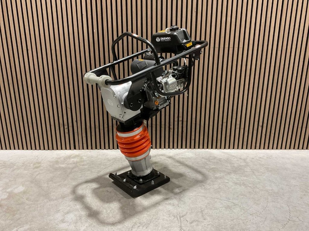 Daewoo DARM80 trilstamper / sleuvenstamper nieuw in doos ‼️
