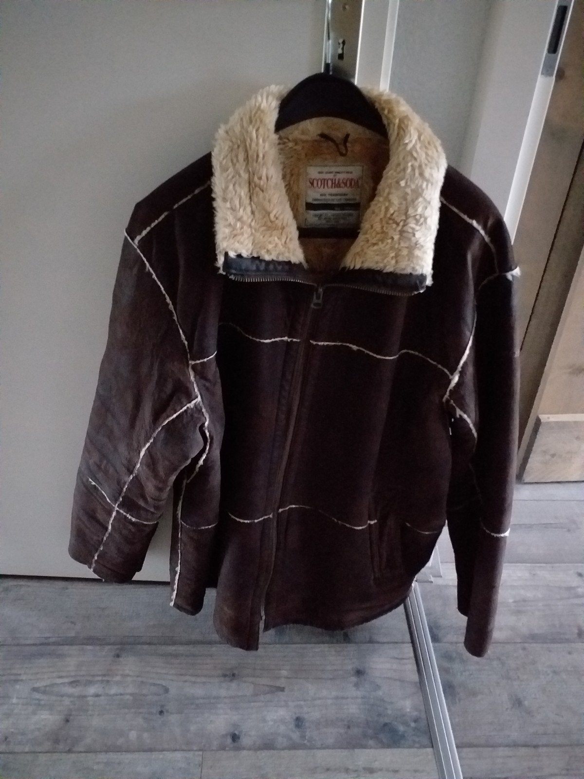 Scotch & Soda Leren Jack met Bontkraag, Maat 52/54 (L), Bruin, Ophalen of Verzenden, Gedragen