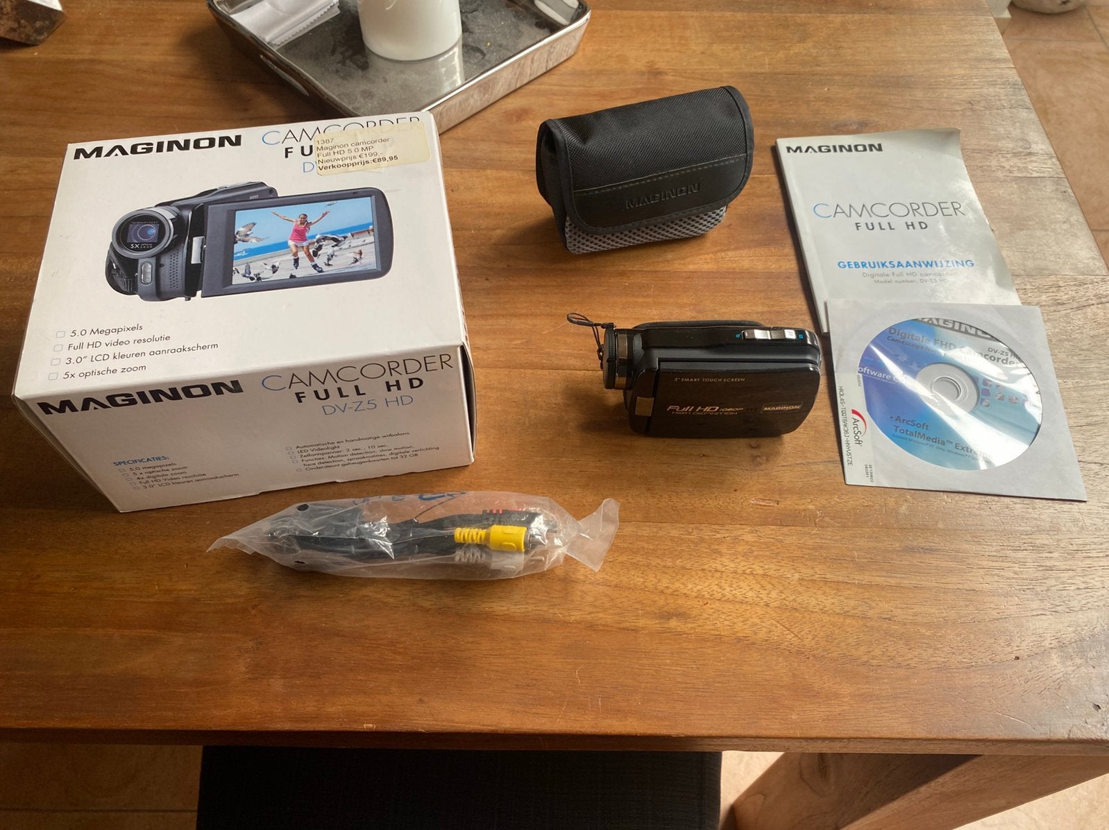 Video camara full HD, Audio, Tv en Foto, Videocamera's Digitaal, Zo goed als nieuw, Overige merken, 20x of meer, Full HD, Ophalen of Verzenden