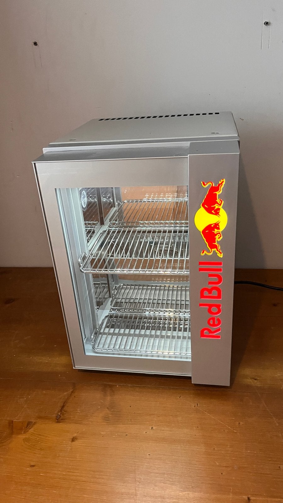 Red Bull Mini Koelkast - Perfect voor Drankjes, Ophalen, Zo goed als nieuw