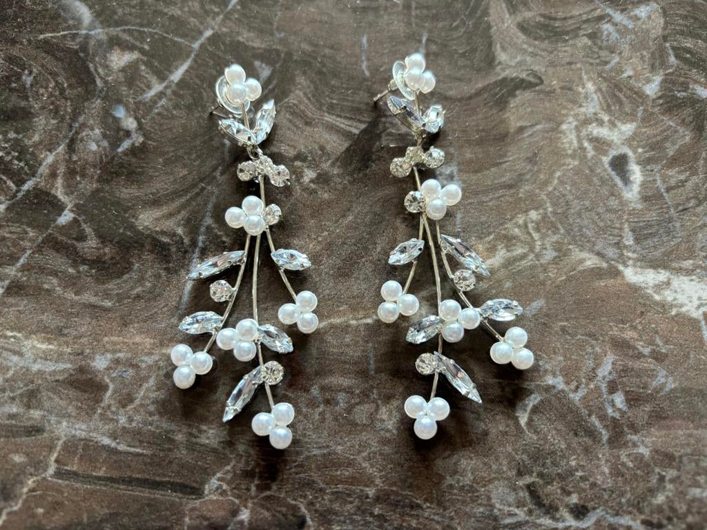 Oorbellen voor bruid, Ophalen of Verzenden, Zo goed als nieuw, Wit, Accessoires