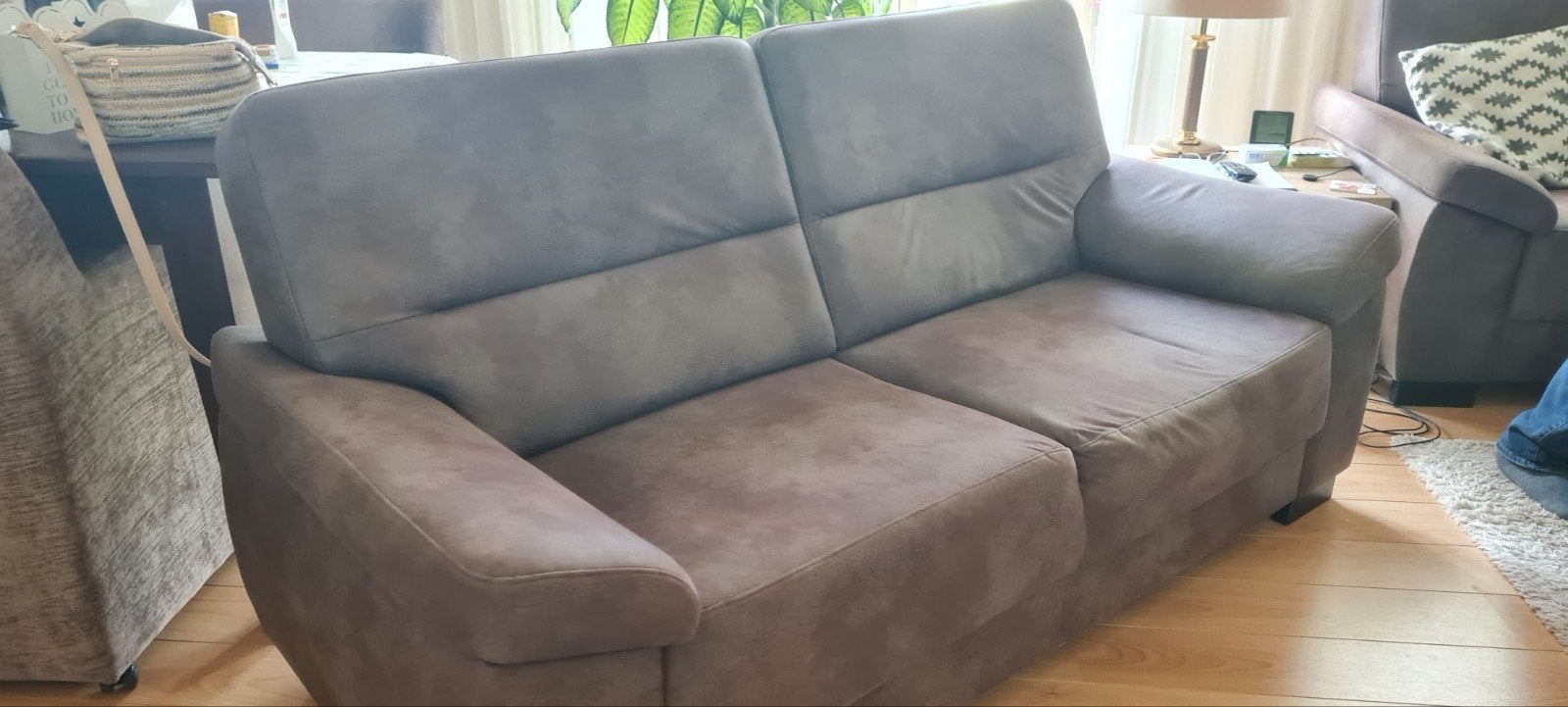 Bruine stoffen bank - comfortabel en stijlvol, Ophalen, 150 tot 200 cm, Tweepersoons, 75 tot 100 cm