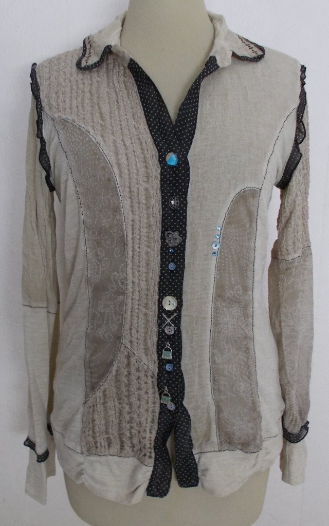 Blouse met mooie details in de knopen van Elisa Cavaletti! M, Verzenden, Zo goed als nieuw, Maat 38/40 (M), Bruin