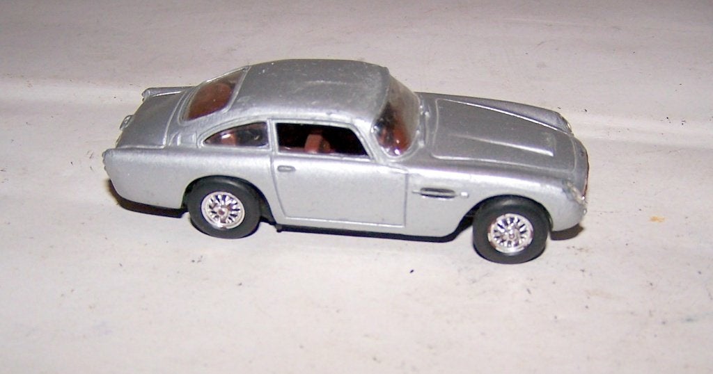 Del Prado Collection Aston Martin 1964. 1/43. Izgs., Ophalen of Verzenden, Zo goed als nieuw, Auto, Overige merken