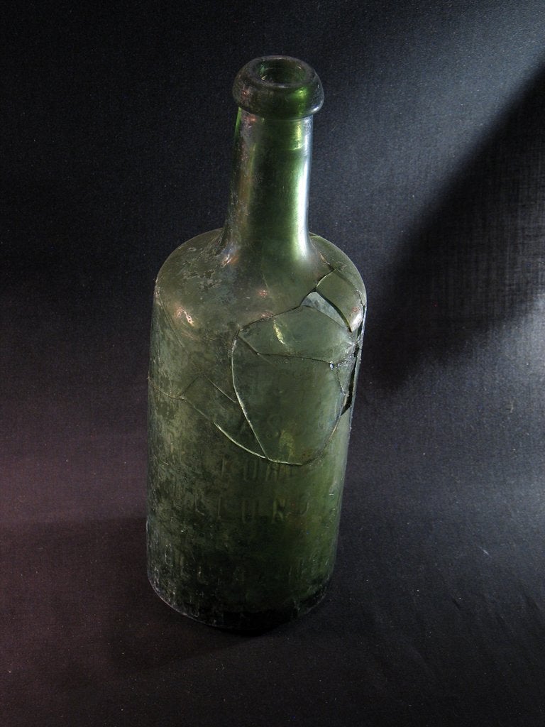 Fles antiek glas met tekst Appolinaris Bronnen 1800. 1969, Ophalen of Verzenden