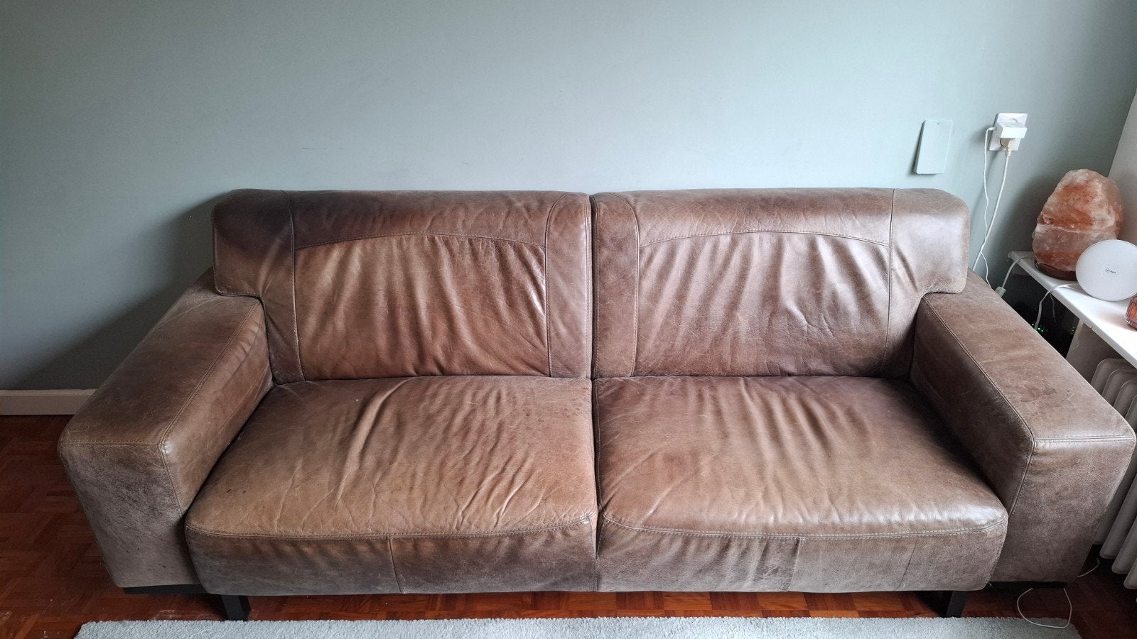 Bruine leren bank - 3-zits, Ophalen, Modern, Comfortabel, Gebruikt, 150 tot 200 cm