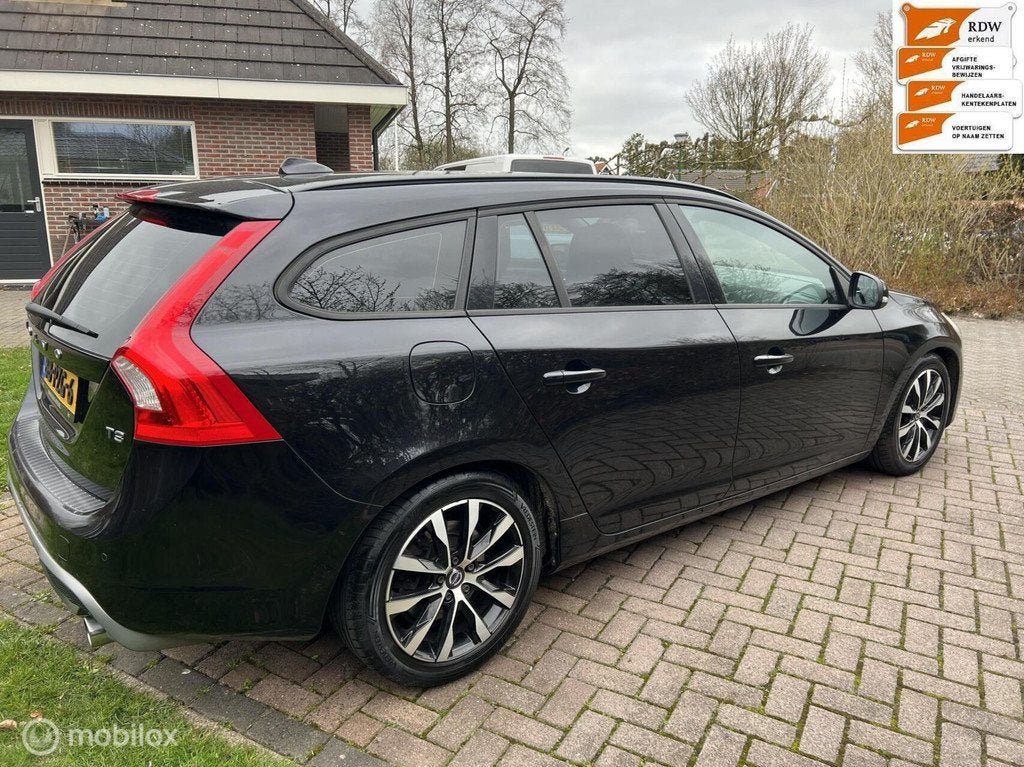 Nette sportieve Volvo V60 1.6 T3 R-Design bj 2011, Auto's, Volvo, Voorwielaandrijving, 15 km/l, Gebruikt, 4 cilinders