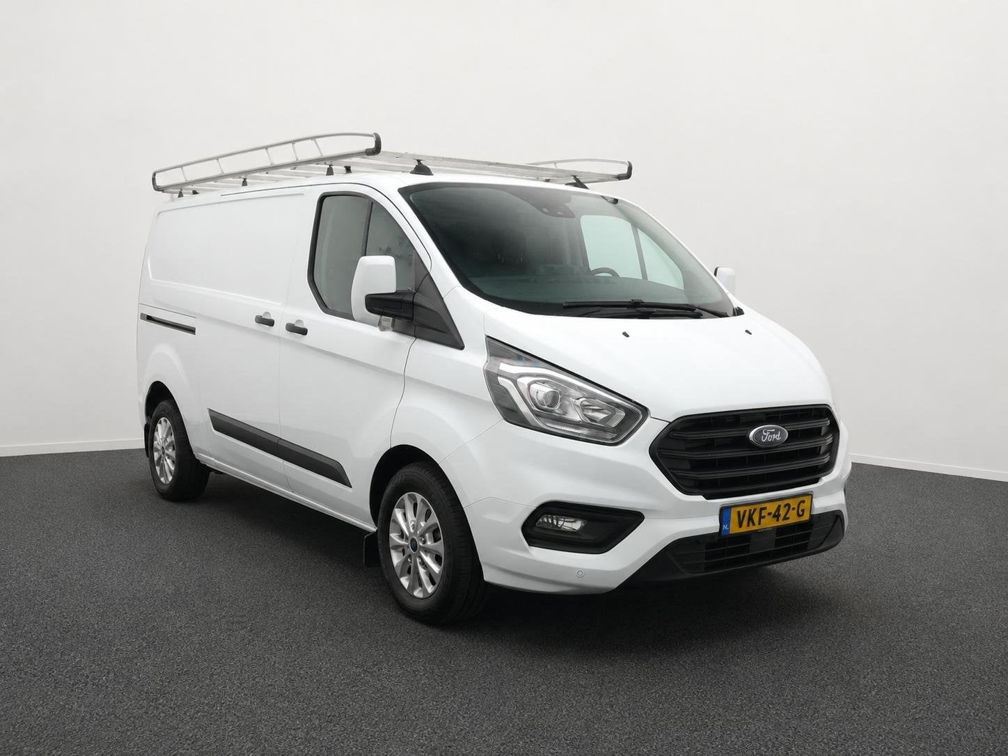 Ford Transit Custom 300 2.0 TDCI L2H1 Trend Trekhaak Navigat, Auto's, Voorwielaandrijving, Stof, 129 pk, 2800 kg