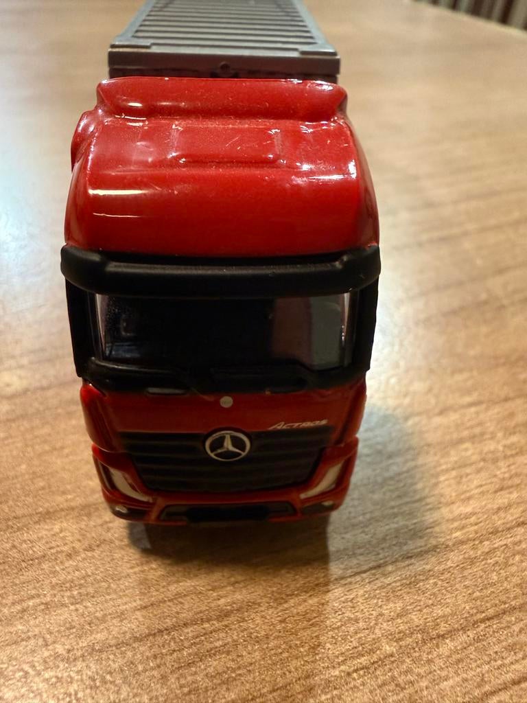 Speelgoed Truck met Container - Maersk, Overige merken, 1:50 of kleiner, Ophalen of Verzenden, Zo goed als nieuw