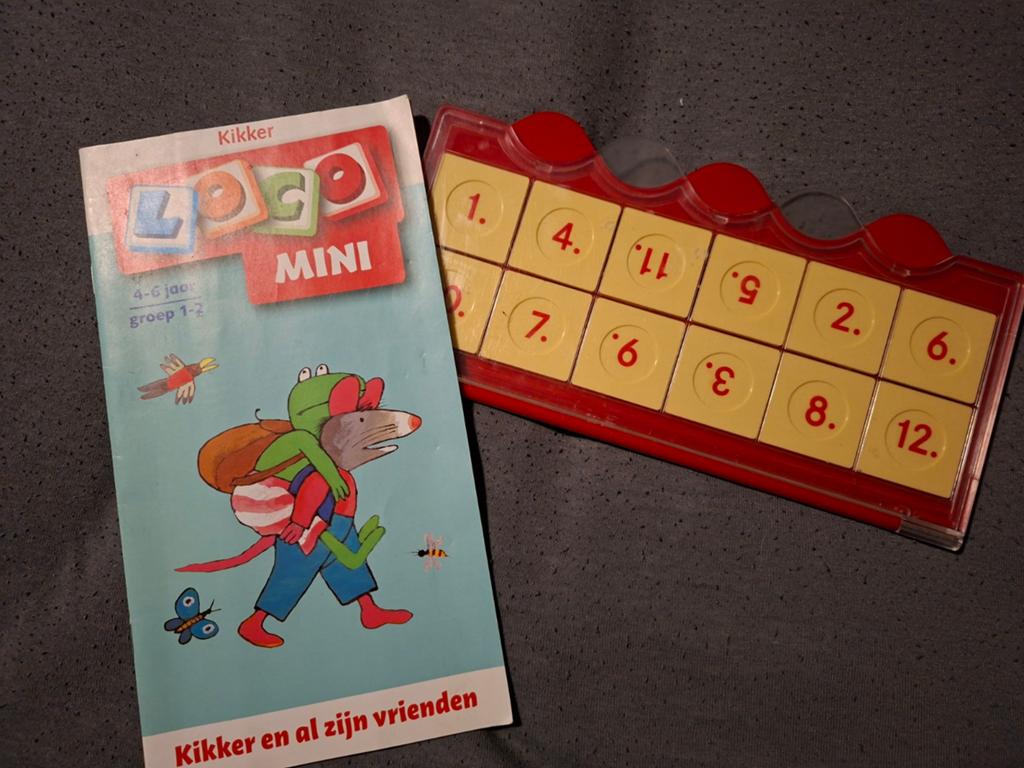 Kikker en al zijn vrienden LOCO Mini spel, Ophalen of Verzenden, Zo goed als nieuw, Puzzelen