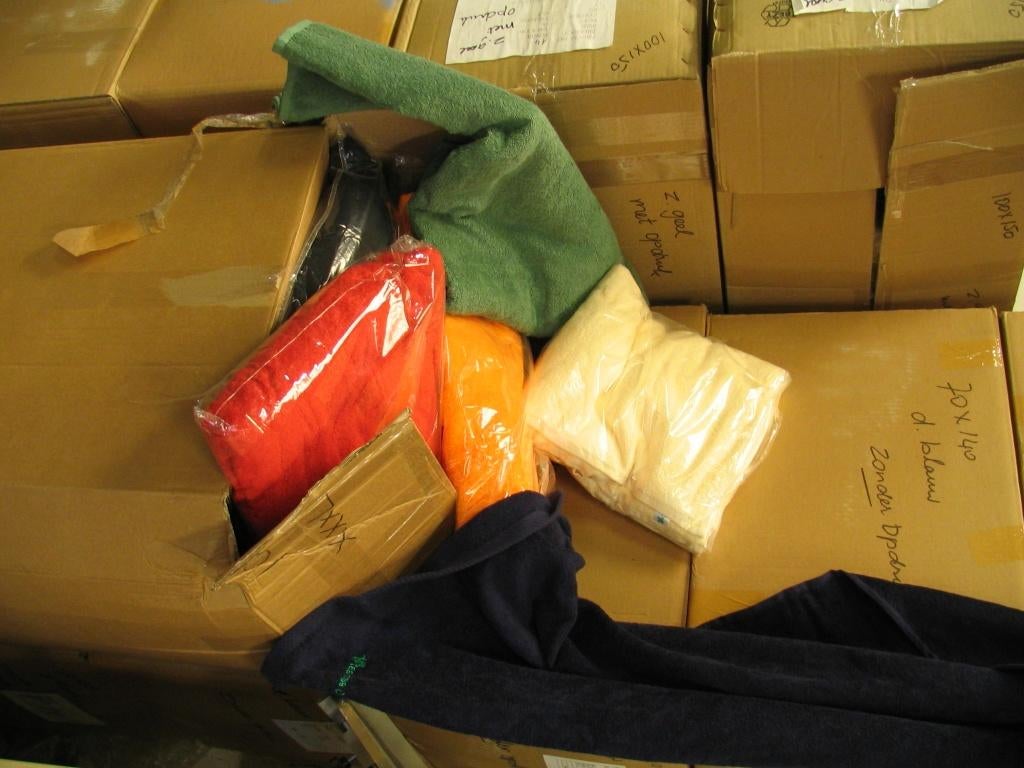 Handdoeken Badhanddoek Badjassen, Ophalen of Verzenden, Nieuw, Overige kleuren, Handdoek
