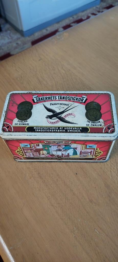 Oud Zwaluw lucifers blikje met spreuken - Lepel doosje, Verzamelen, Blikken, Ophalen of Verzenden