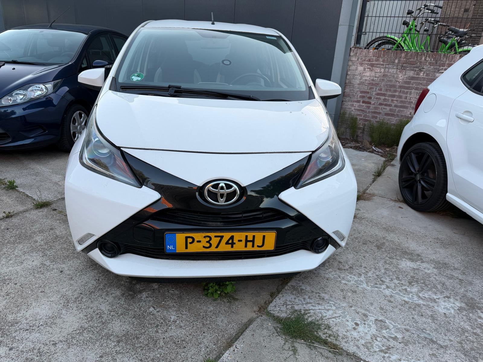 Toyota Aygo 1.0 72PK 2017 | Nw APK | 91dkm | 5D, Auto's, Toyota, Voorwielaandrijving, Stof, 4 stoelen, Wit