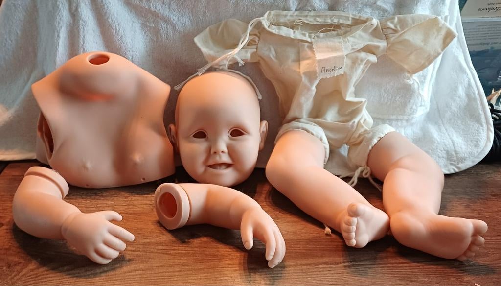 Baby pop zelf maken feser, Ophalen of Verzenden, Zo goed als nieuw, Pop, Levensecht of Reborn
