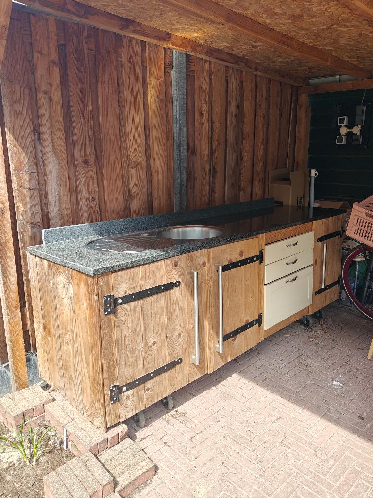 Granieten aanrechtblad 2,32m (gratis), Huis en Inrichting, Keuken | Keukenelementen, Ophalen, Gebruikt, Zwart, 200 cm of meer