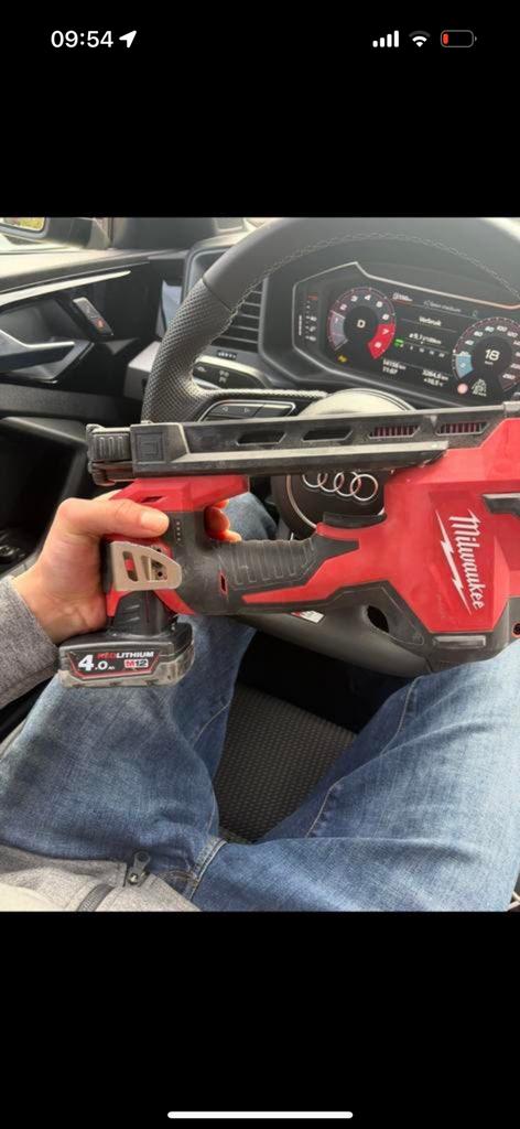 Milwaukee Tool M12 BSCT-0 Kabelnietmachine + Accu, Ophalen of Verzenden, Zo goed als nieuw
