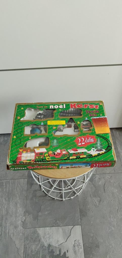 Kerst modeltrein set - Plastic - 22-delig, Gelijkstroom, Ophalen, Overige merken, Gebruikt