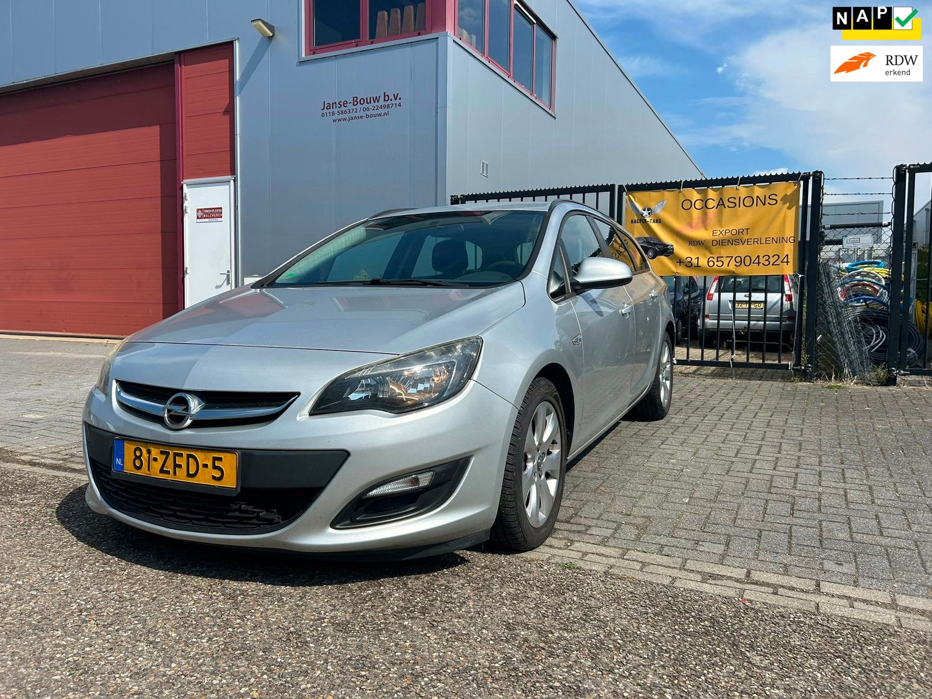 Opel Astra Sports Tourer 1.7 CDTi Business + Airco/Navi/CRUI, Voorwielaandrijving, Euro 5, Gebruikt, Zwart