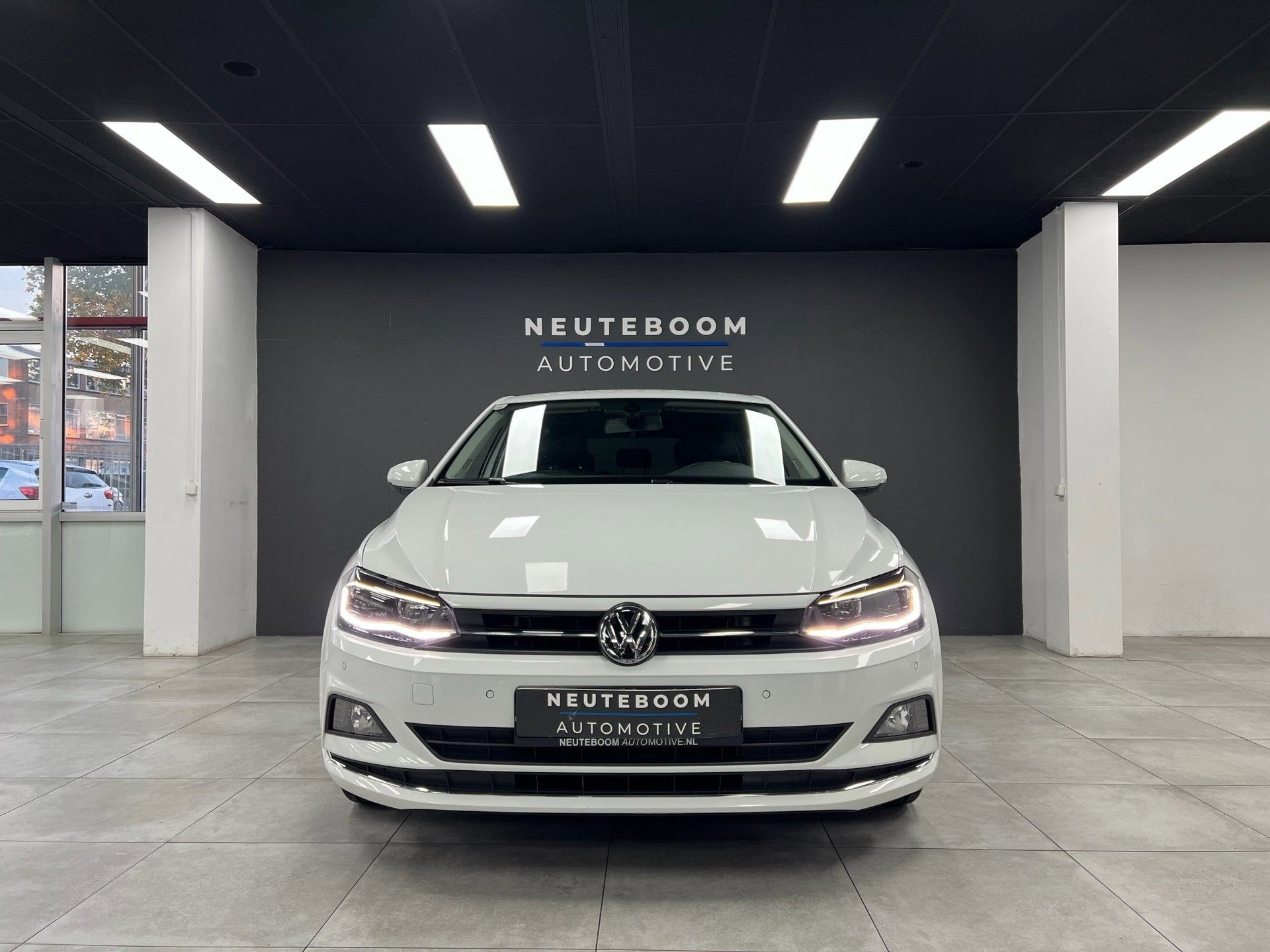 Volkswagen Polo 1.0 TSI Highline | Carplay|Cam |Leer|Virtual, Voorwielaandrijving, Dealer onderhouden, 1063 kg, Gebruikt