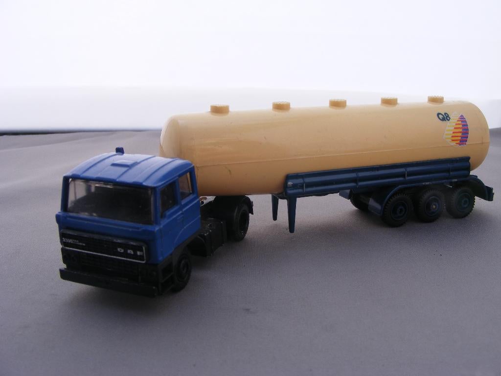Daf 3300 met q8 tanker oplegger efsi 1/87, Ophalen of Verzenden, Zo goed als nieuw, Bus of Vrachtwagen, Efsi