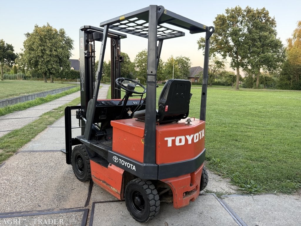 Toyota 1000KG elektrische heftruck - nieuw accupakket !, Info@vanbeurdenheftrucks.nl, Heftruck, Ophalen of Verzenden, Toyota