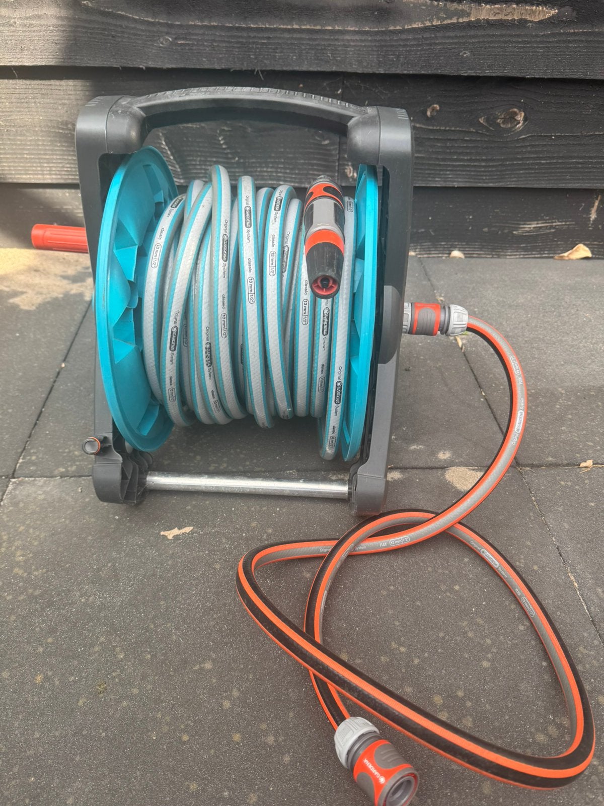 Gardena garden hose with wall mount, Ophalen, Zo goed als nieuw