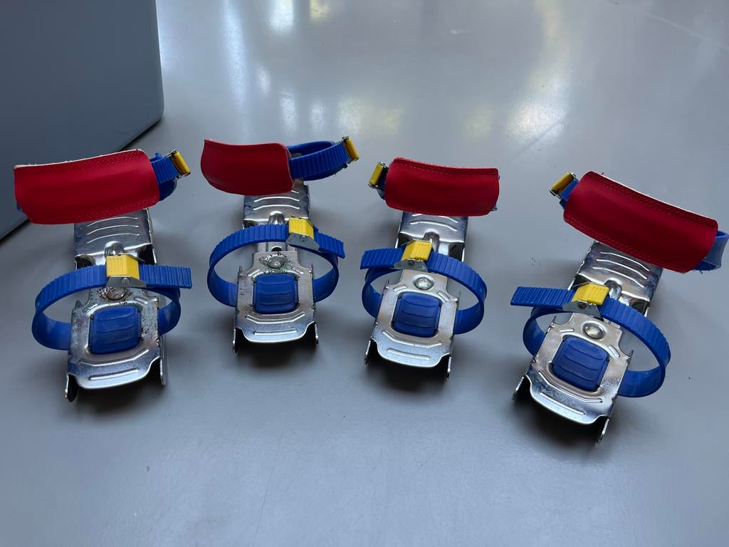 2 paar Nijdam kinderschaatsen, verstelbaar mt 24-35, Sport en Fitness, Schaatsen, Ophalen of Verzenden, Zo goed als nieuw, Friese doorlopers