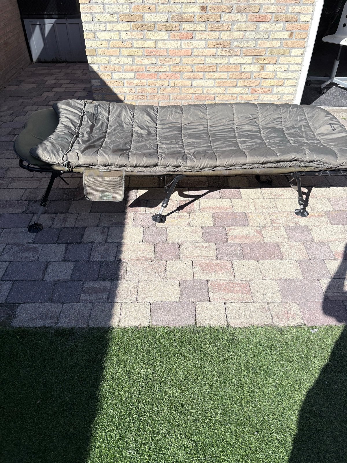 Sonik Slaapzak en Bedchair - Zo goed als nieuw, Ophalen, Zo goed als nieuw, Overige typen