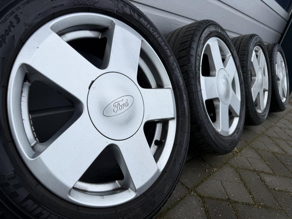 Orginele 15 inch Ford Fiesta Fusion B Max velgen zomerbanden, Auto-onderdelen, Banden en Velgen, Gebruikt, 15 inch, -, -